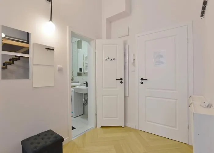 Daire Argentis Kielbasnicza Black&white