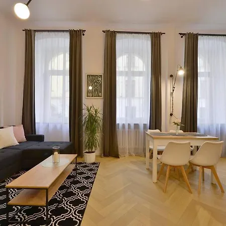 Argentis Kielbasnicza Black&white * ヴロツワフ